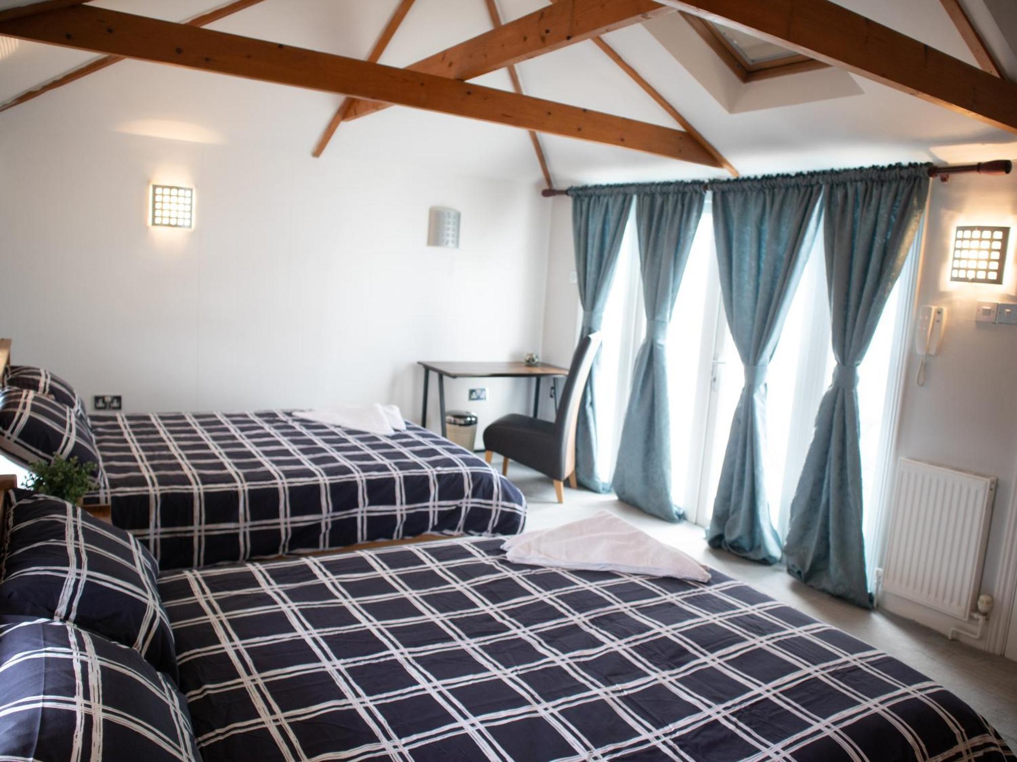 Bright Private Terrace - Free Private Parking - Tv - Wifi - Netflix Lejlighed Croydon Eksteriør billede
