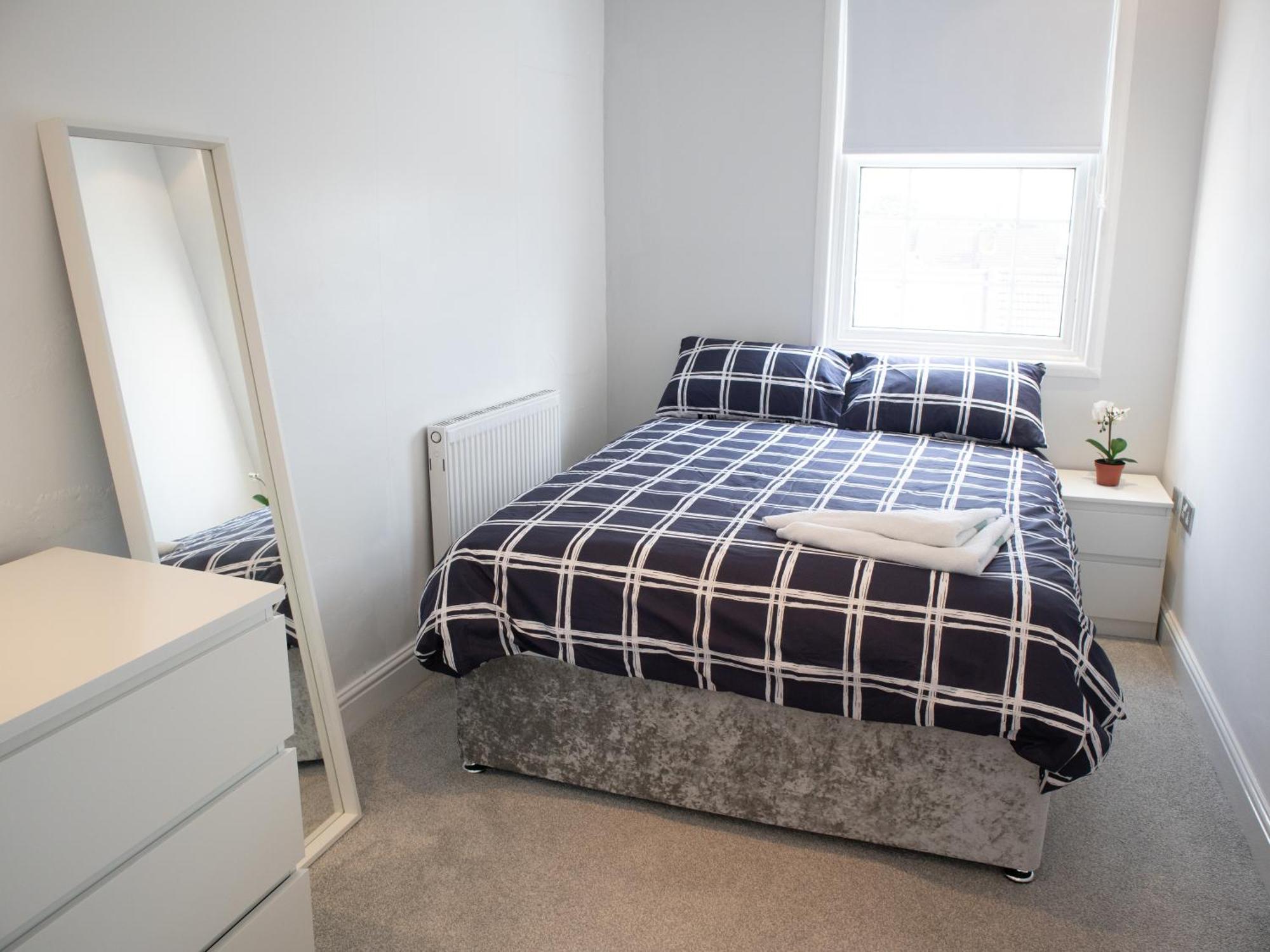 Bright Private Terrace - Free Private Parking - Tv - Wifi - Netflix Lejlighed Croydon Eksteriør billede